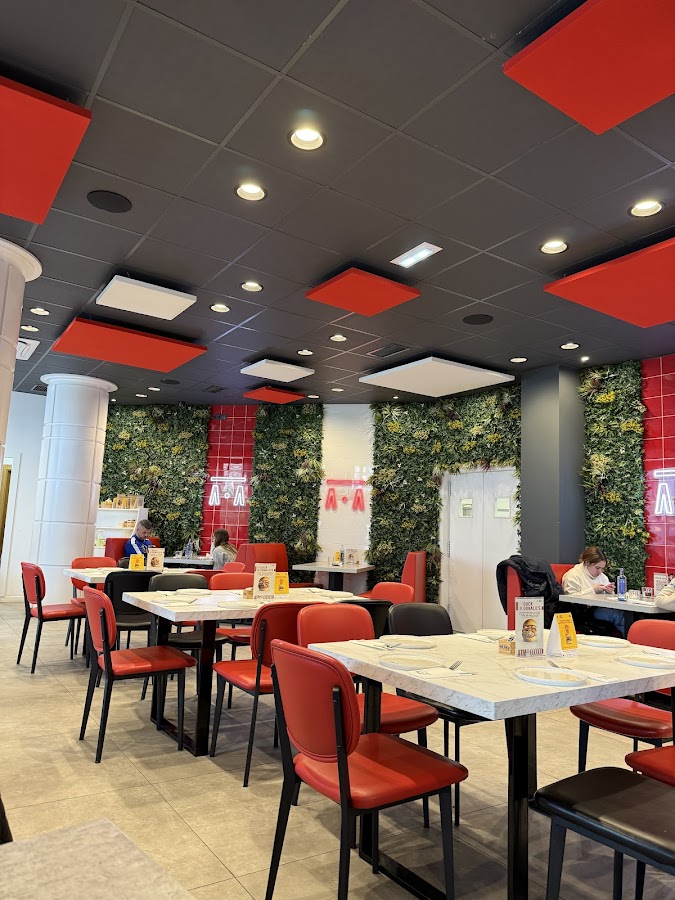 ATM Atomic Burgers | Oviedo