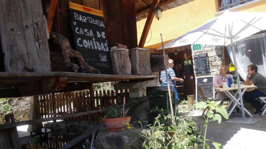 Bar-Tienda Casa Les Pedroses