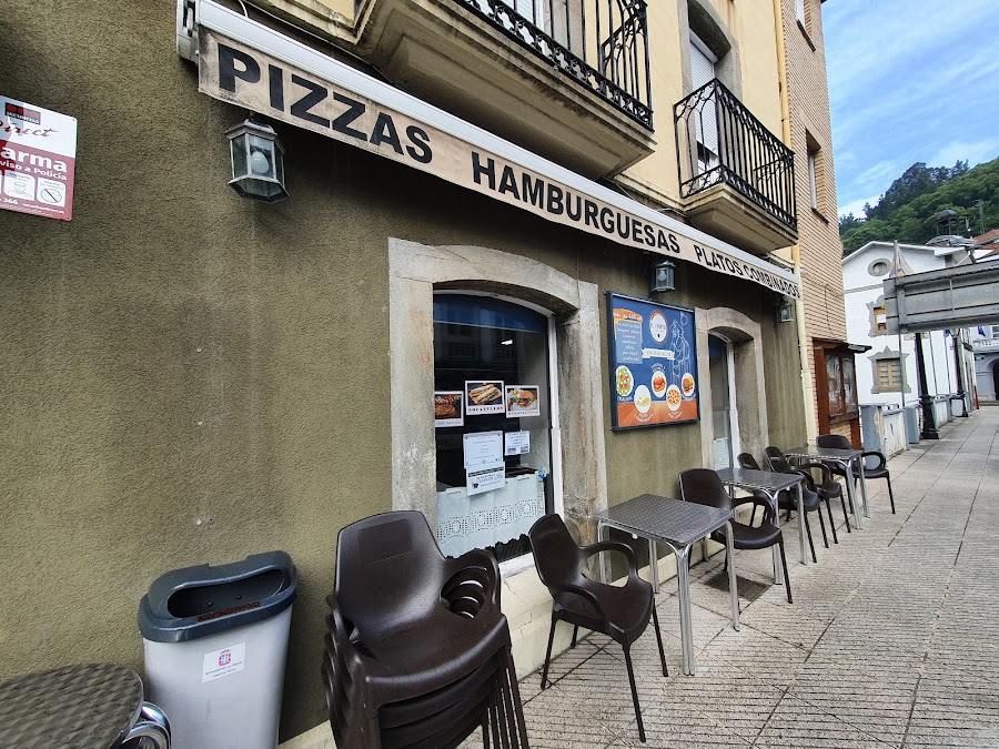 Café Centro Pizzeria Pola de Allande