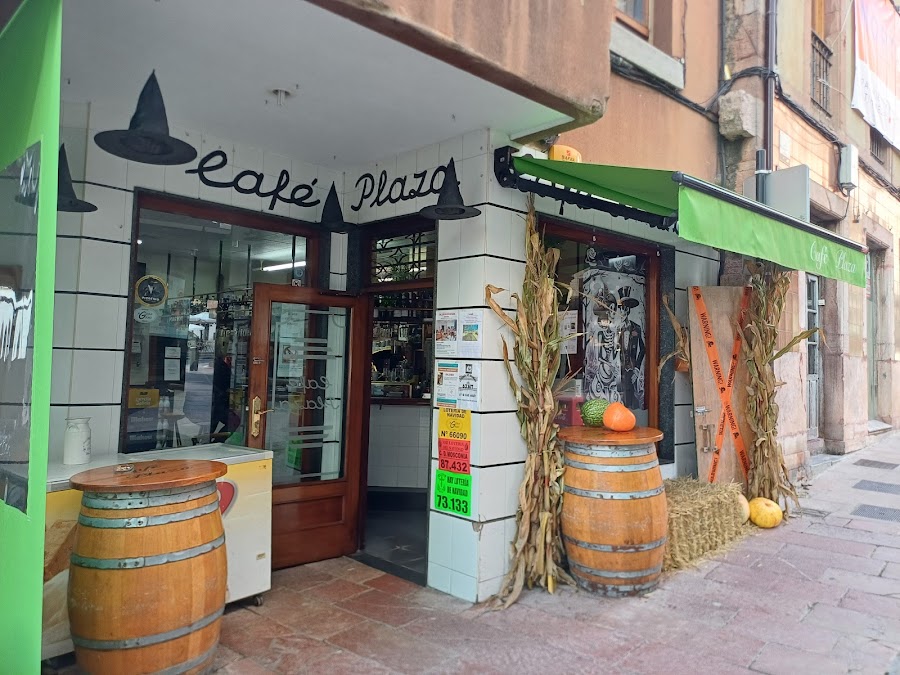 Café Plaza