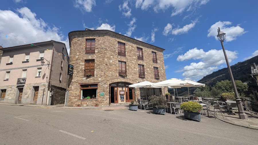 Hotel Petronila