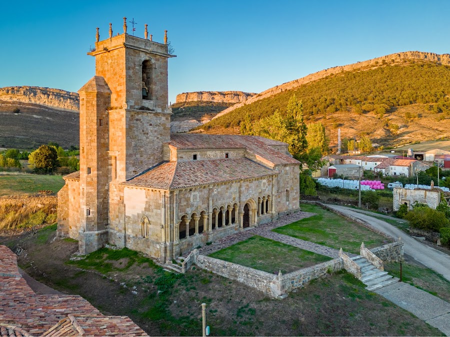 Iglesia de San Julián y Santa Basilisa