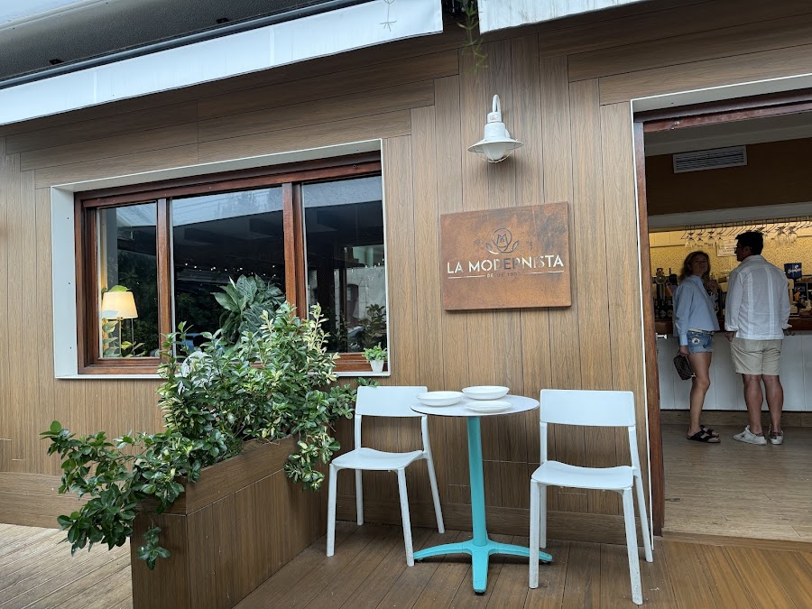 La Modernista Bar - Restaurante