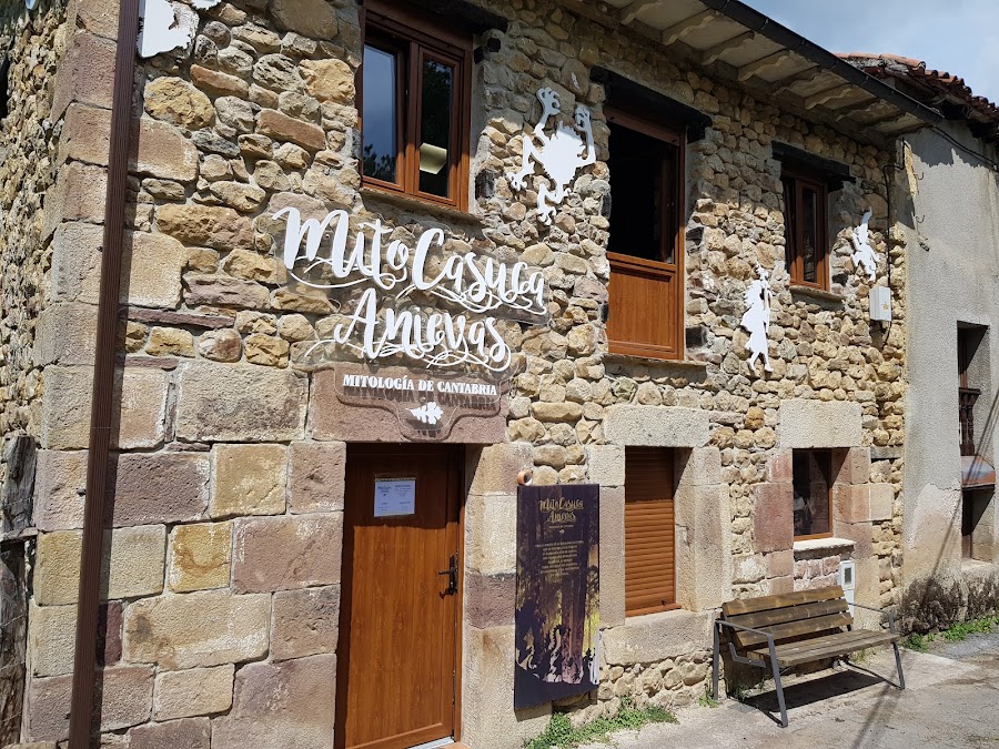 Mitocasuca de Anievas