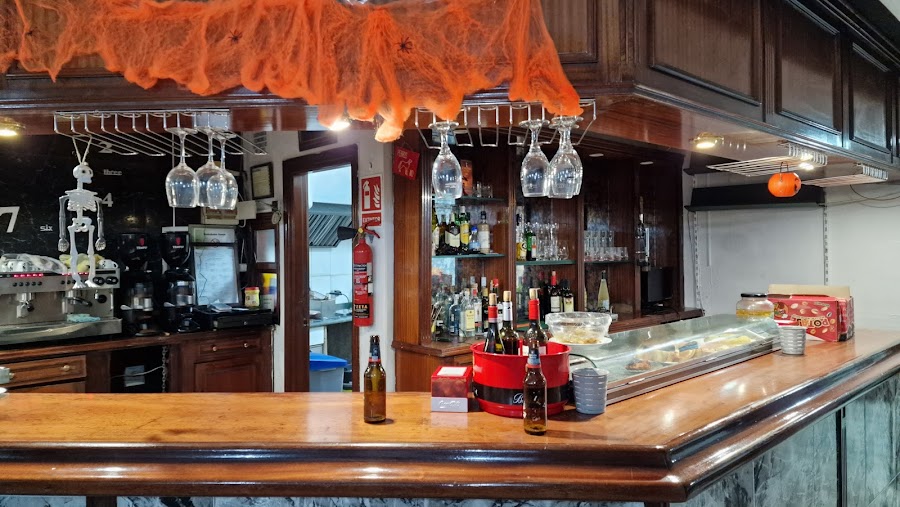 RESTAURANTE CAFETERIA TJ